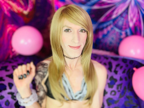 OnlyFans header picture fayvalentine69