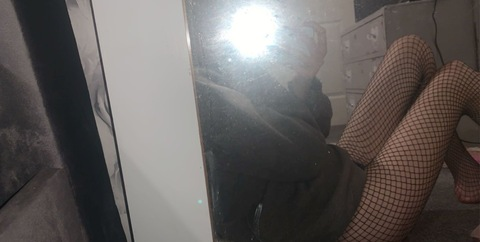 ओनलीफैंस हेडर चित्र feliciahaslerx7