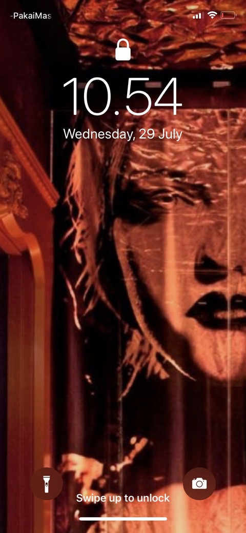 ओनलीफैंस हेडर चित्र flamegirlsbali