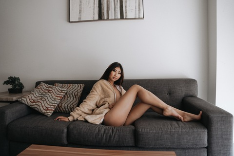 ओनलीफैंस हेडर चित्र hahahnancyy