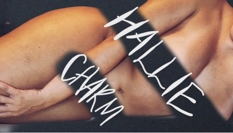 ओनलीफैंस हेडर चित्र halliecharm