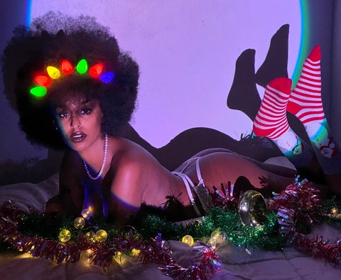 Снимка на заглавието на OnlyFans hickiesnbubbles