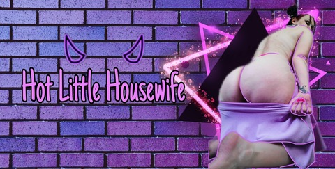 Image d'en-tête OnlyFans hotlittlehousewife