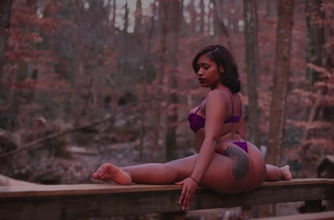 Imagen del encabezado de OnlyFans de hunniraezzz