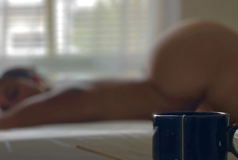 ओनलीफैंस हेडर चित्र inherbedroomm