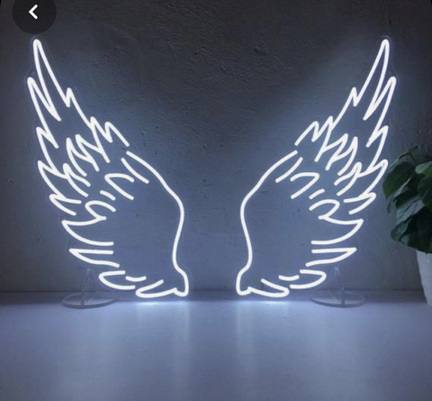 ओनलीफैंस हेडर चित्र inked_cowgirl