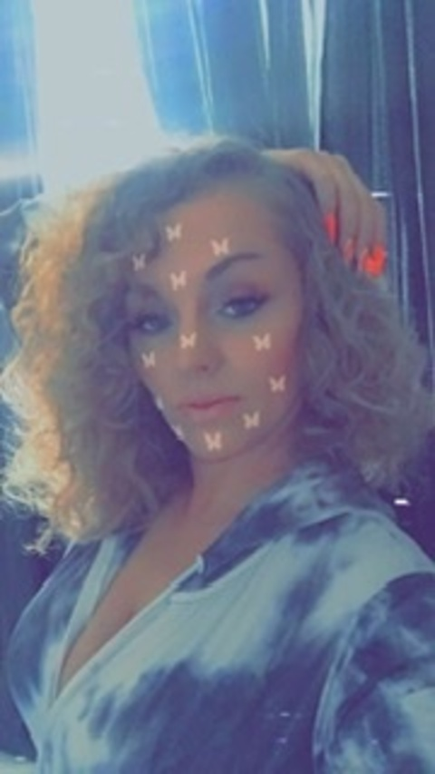 ओनलीफैंस हेडर चित्र itsmetaralynn