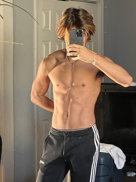 ओनलीफैंस हेडर चित्र jacksond_99