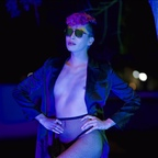 ओनलीफ़ैंस प्रोफ़ाइल चित्र jjlust