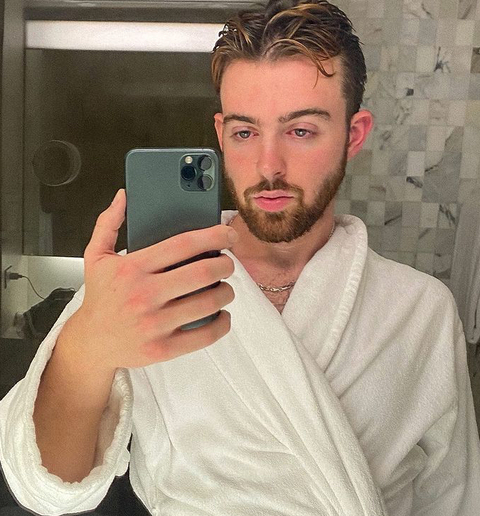 Gambar header OnlyFans jjpackin