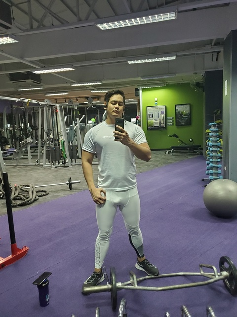 Imagem do cabeçalho do OnlyFans johnnephelim