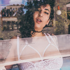 ओनलीफ़ैंस प्रोफ़ाइल चित्र julh4