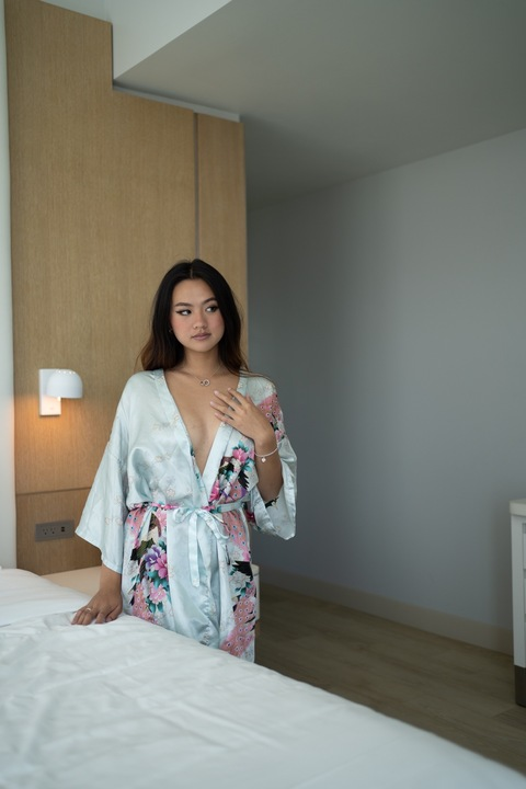 ओनलीफैंस हेडर चित्र kaitlynlean