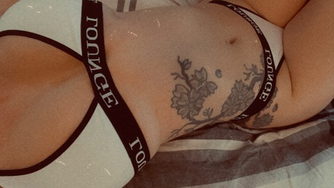 Imagem do cabeçalho do OnlyFans kallmelyles