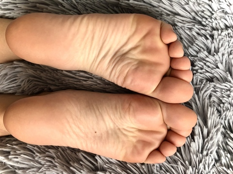 OnlyFans Titelbild karlyklairefeet