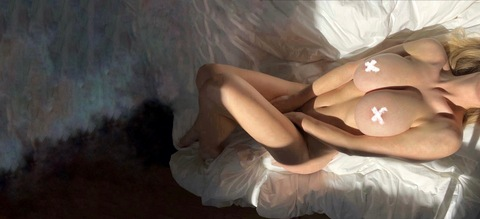 ओनलीफैंस हेडर चित्र katiegcups