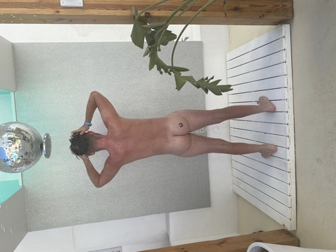 Gambar header OnlyFans kegsy