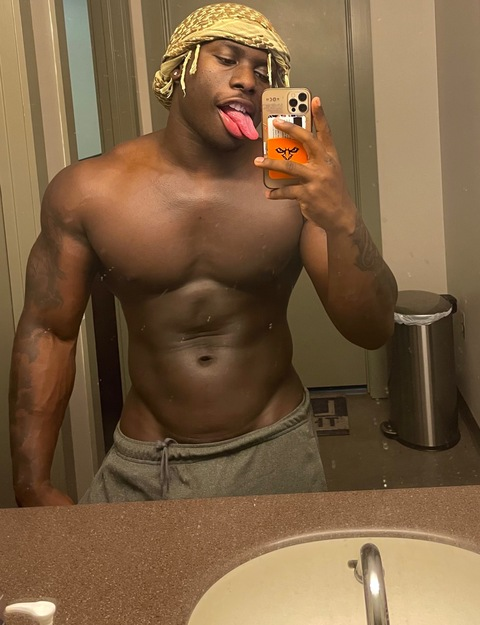 Imagen del encabezado de OnlyFans de kinghendrx