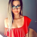 ओनलीफ़ैंस प्रोफ़ाइल चित्र kiraly_bogi