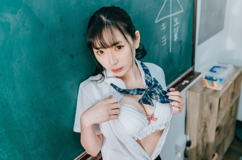 Imagem do cabeçalho do OnlyFans kiyocosplay_