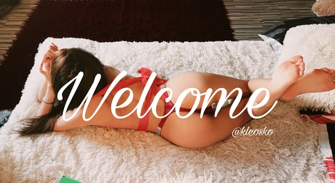 ओनलीफैंस हेडर चित्र kleosko