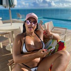 ओनलीफ़ैंस प्रोफ़ाइल चित्र krisshotwife