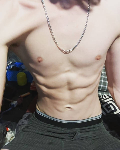 Gambar header OnlyFans lankywhiteboy