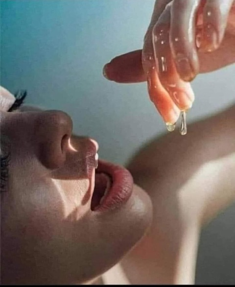 OnlyFans header picture laquinteroficial