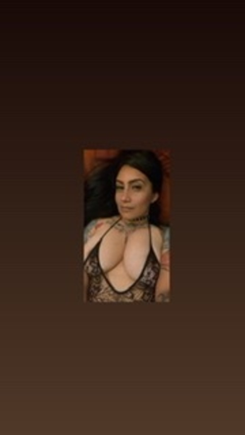 Imagen del encabezado de OnlyFans de latinajane8