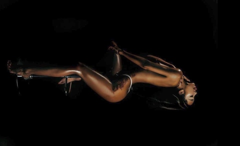 Imagen del encabezado de OnlyFans de lialyen