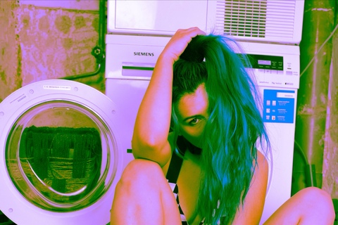 Imagem do cabeçalho do OnlyFans livay