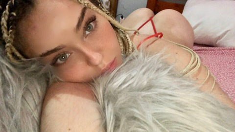 Снимка на заглавието на OnlyFans lourdesazu