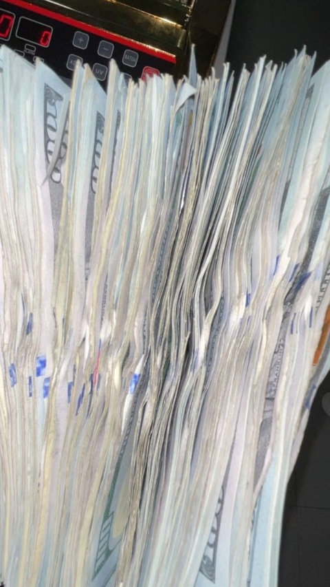 Image d'en-tête OnlyFans lowkeyvibezzz