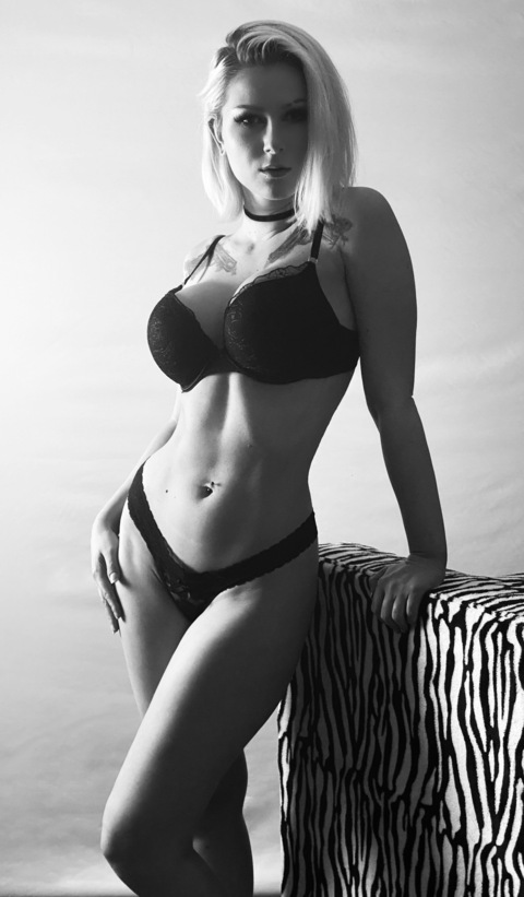 Снимка на заглавието на OnlyFans lunaperuna