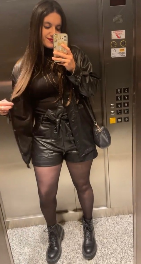 ओनलीफैंस हेडर चित्र marlisjun1