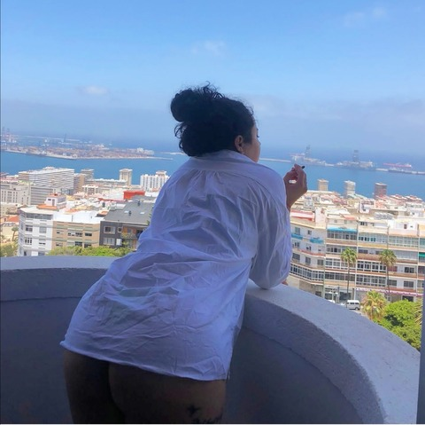 Image d'en-tête OnlyFans marqzvalentina