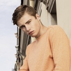 OnlyFansのプロフィール写真 maxxx