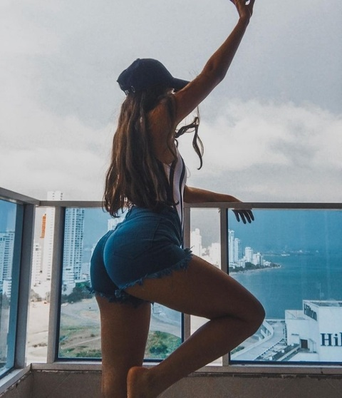 Gambar header OnlyFans mayoramos