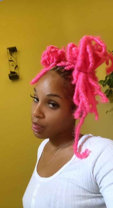 Gambar header OnlyFans mia-trillest