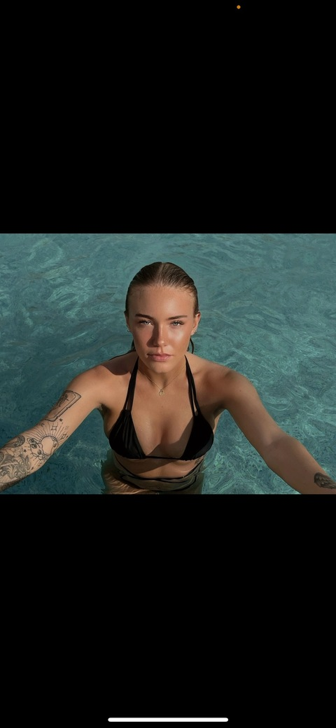 Image d'en-tête OnlyFans miabiababbyy