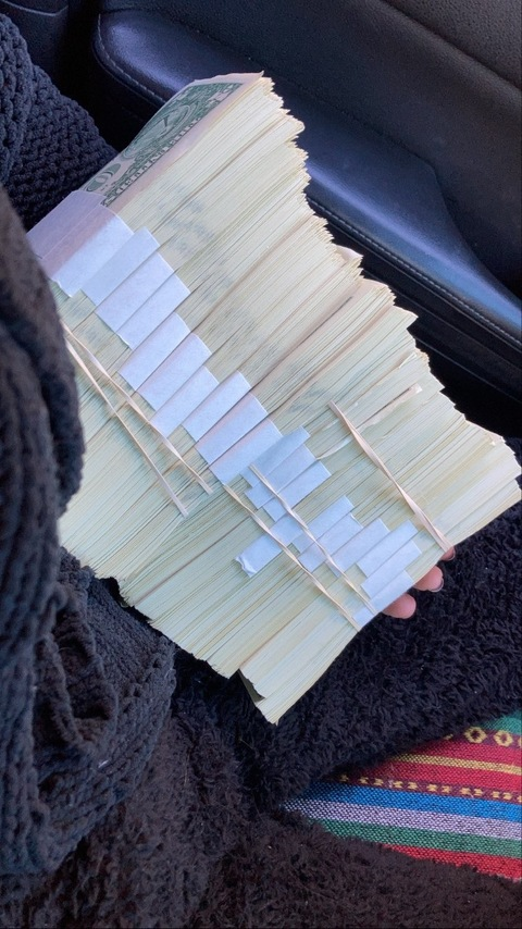 Gambar header OnlyFans mila999