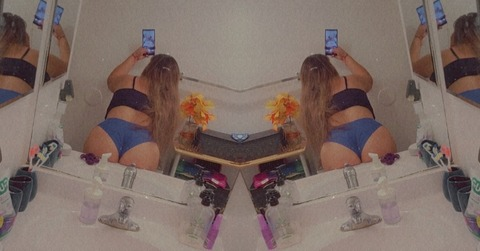 Imagen del encabezado de OnlyFans de minnie_rms