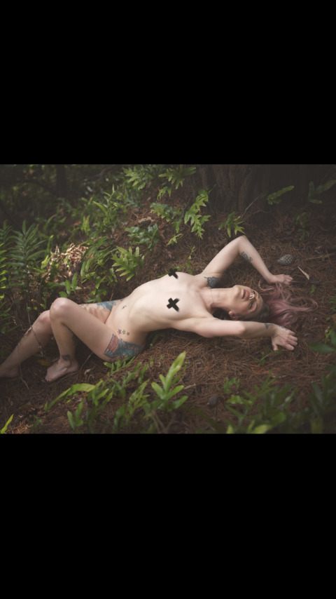 Imagen del encabezado de OnlyFans de mintiie