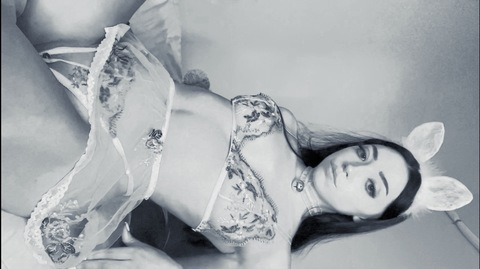 Imagem do cabeçalho do OnlyFans mollymoonnn