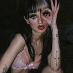 ओनलीफ़ैंस प्रोफ़ाइल चित्र moonwitchtv