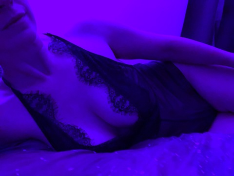 Снимка на заглавието на OnlyFans mxvioletvamp