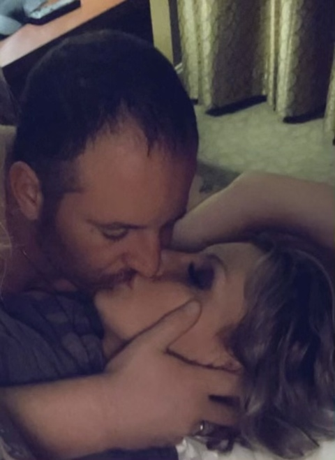 Снимка на заглавието на OnlyFans nadiahiltonandhusband