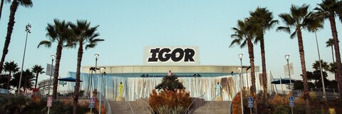 ओनलीफैंस हेडर चित्र nameisangelica