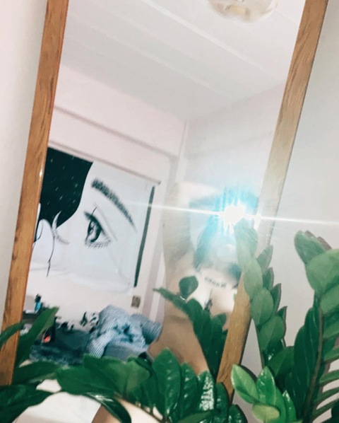 ओनलीफैंस हेडर चित्र nandactp