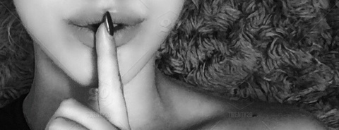 OnlyFans header picture nanisxoxo